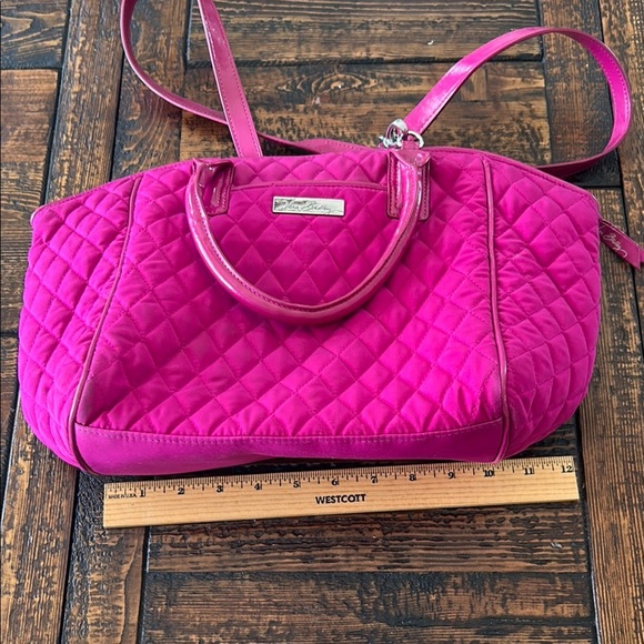 Vera Bradley Pink Quilted Shoulder Bag with Plush Design - Picture 2 of 12